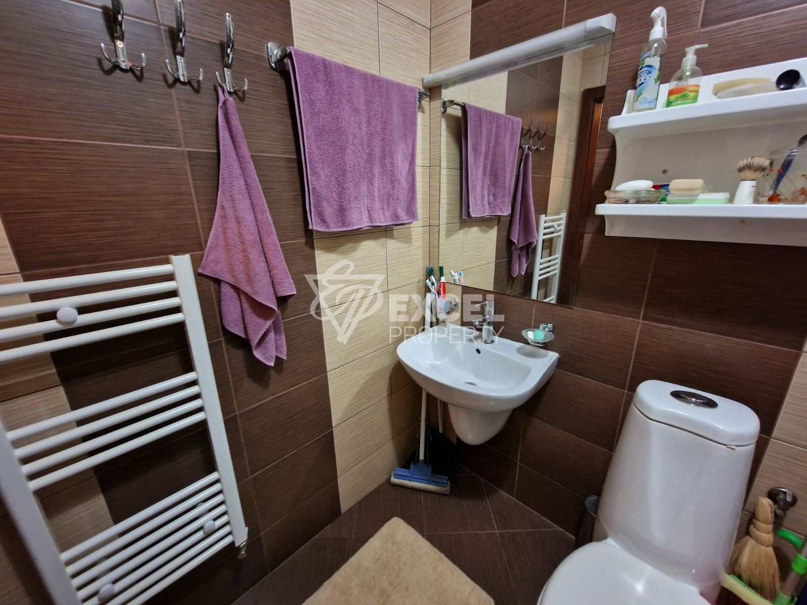 Продажа южной двухкомнатной квартиры в гостиничной части Green Life, Банско