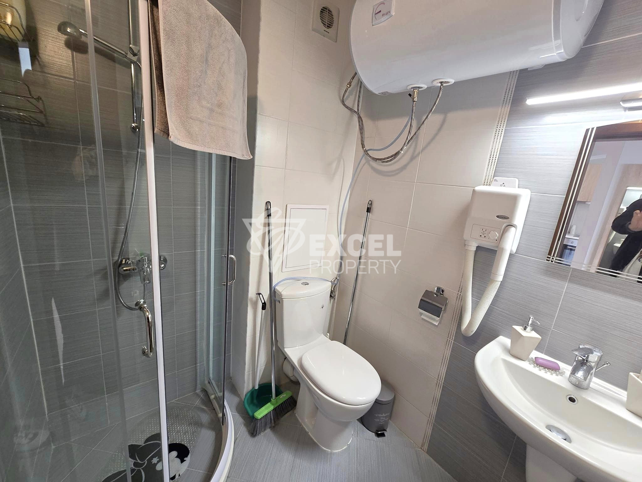 Продается меблированная двухкомнатная квартира в комплексе Belvedere Holiday Club, Банско