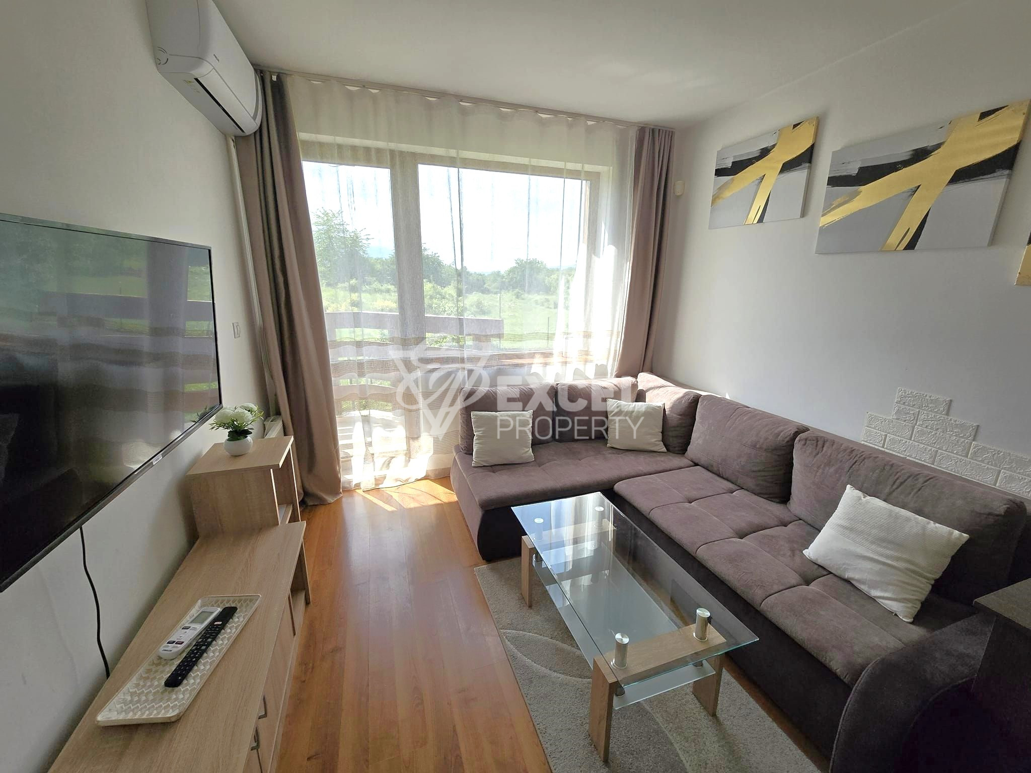 Продается меблированная двухкомнатная квартира в комплексе Belvedere Holiday Club, Банско