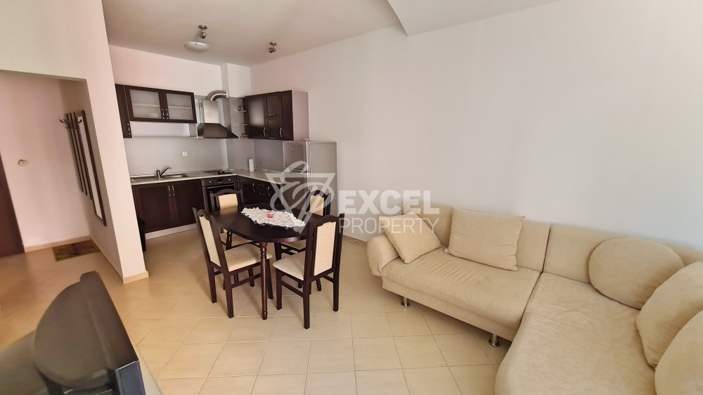 Красиво меблированная двухкомнатная квартира в северной части Солнечного Берега