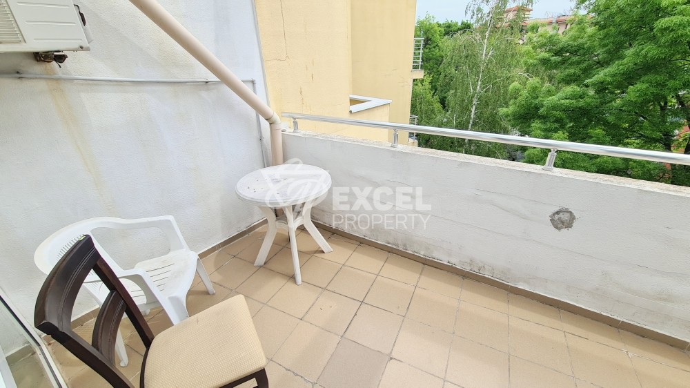 Акция! Очень просторная двухкомнатная квартира на центральной аллее Солнечного Берега