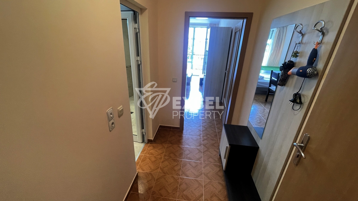 Меблированная студия на продажу в Святом Власе с частичным видом на море