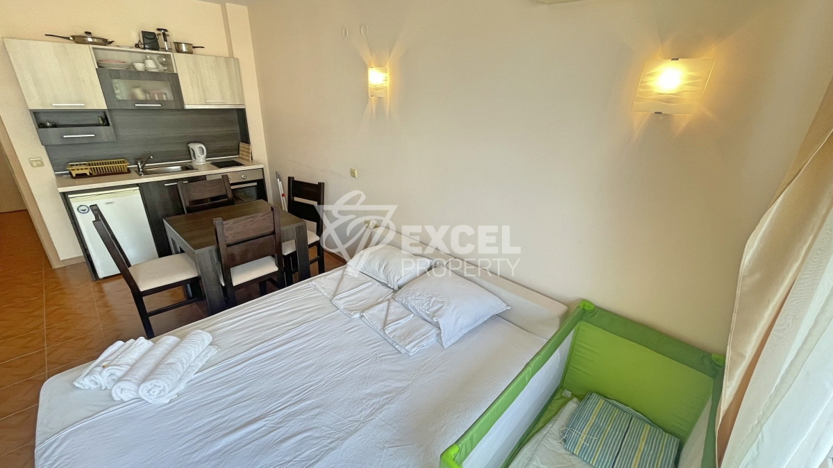 Меблированная студия на продажу в Святом Власе с частичным видом на море