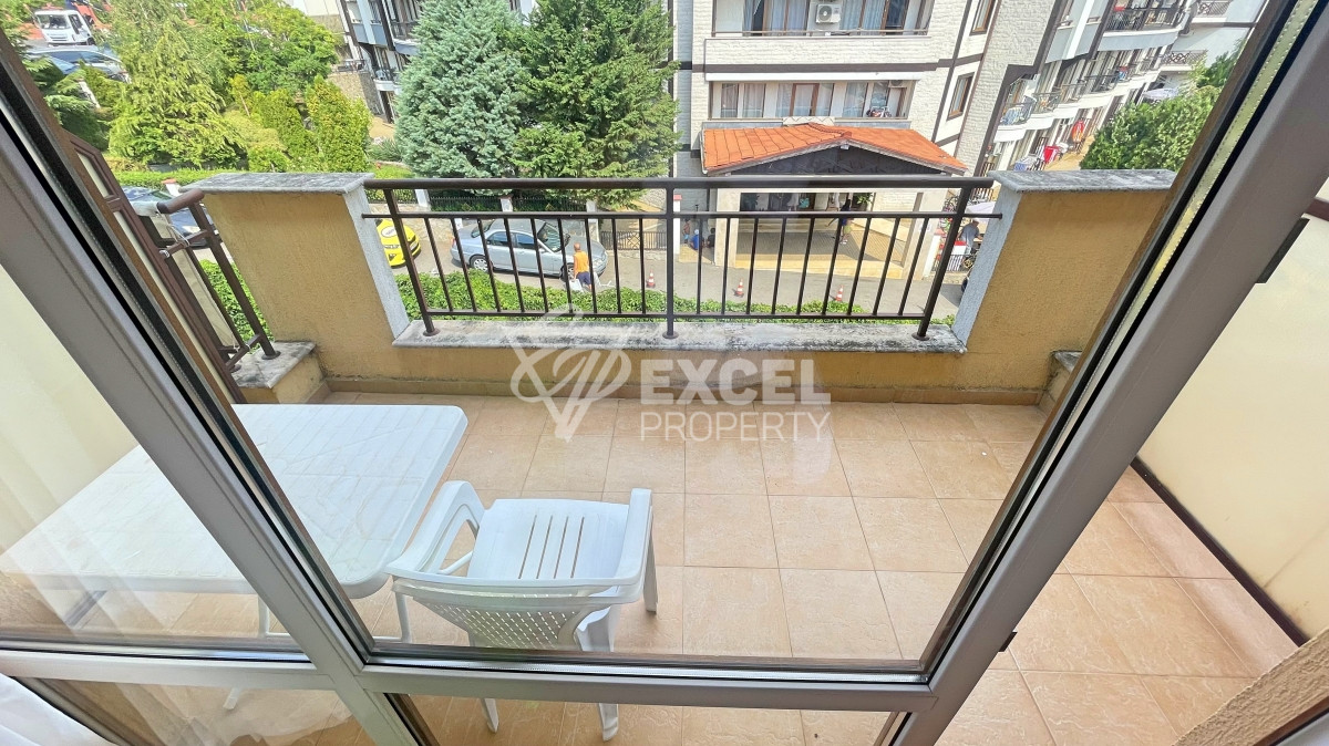 Меблированная студия на продажу в Святом Власе с частичным видом на море