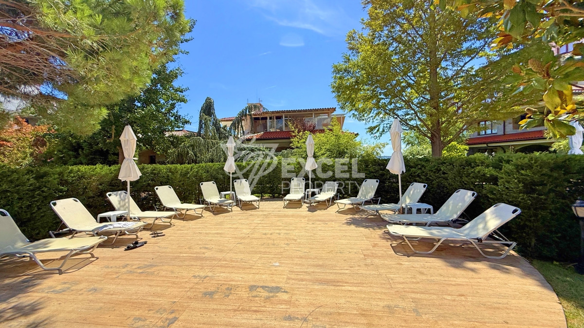 Уникальная многокомнатная недвижимость с атмосферой дома на первой линии моря - Святой Влас