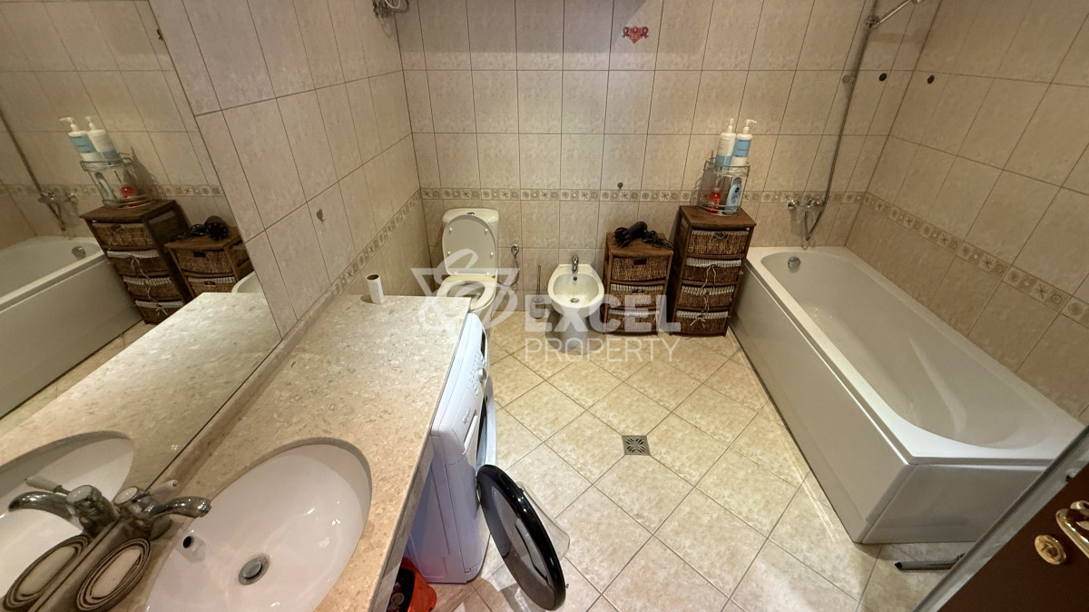 Уникальная многокомнатная недвижимость с атмосферой дома на первой линии моря - Святой Влас