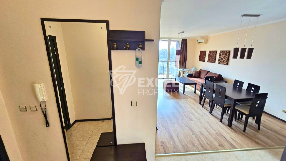 Трехкомнатная квартира на первой линии в Солнечном Береге – рядом с дюнами и морем