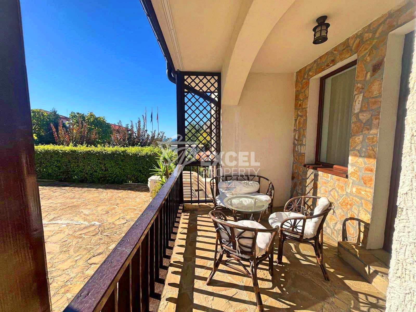 Просторная трёхкомнатная квартира в комплексе «Камбани 3», Святой Влас