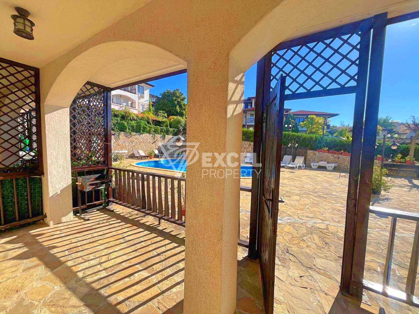 Просторная трёхкомнатная квартира в комплексе «Камбани 3», Святой Влас