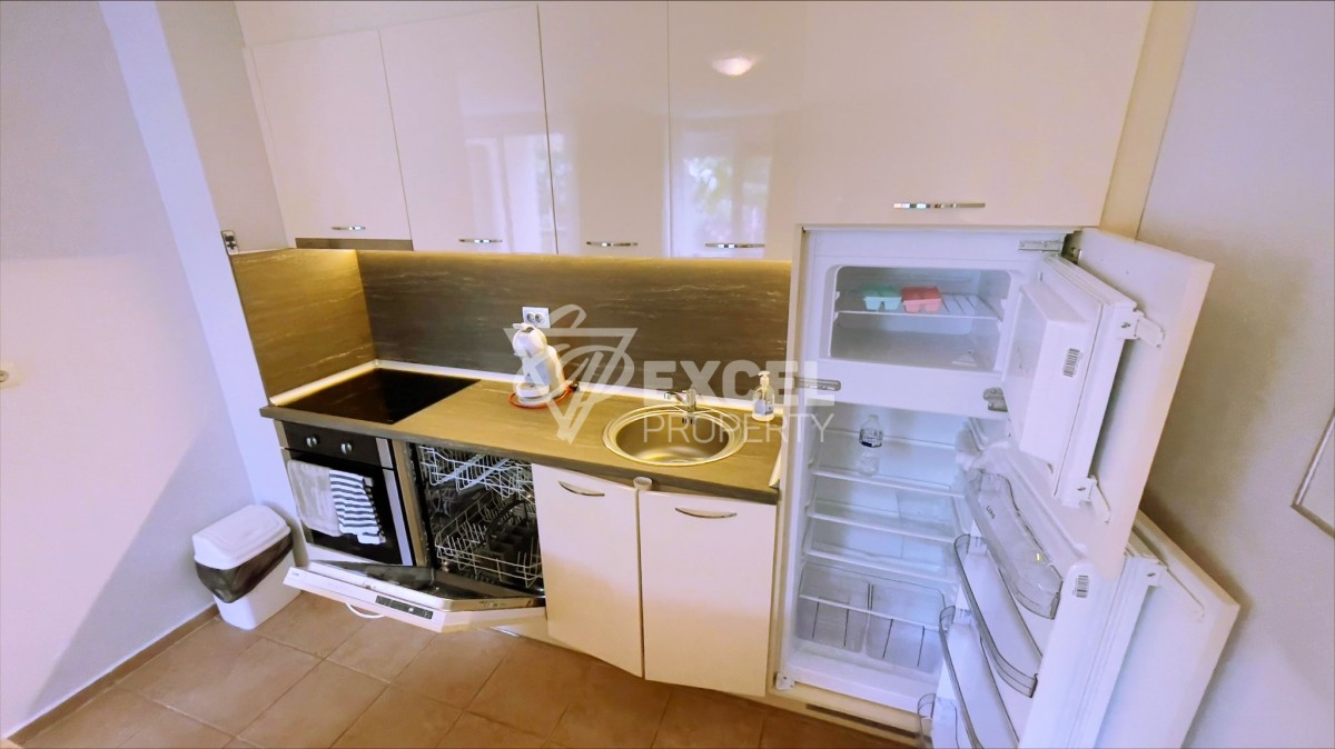 Несебр Форт Нокс - красивая двухкомнатная квартира на партерном этаже