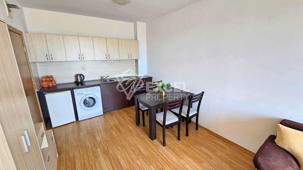 Двухкомнатная квартира в комплексе Сани Дей 6, Солнечный Берег