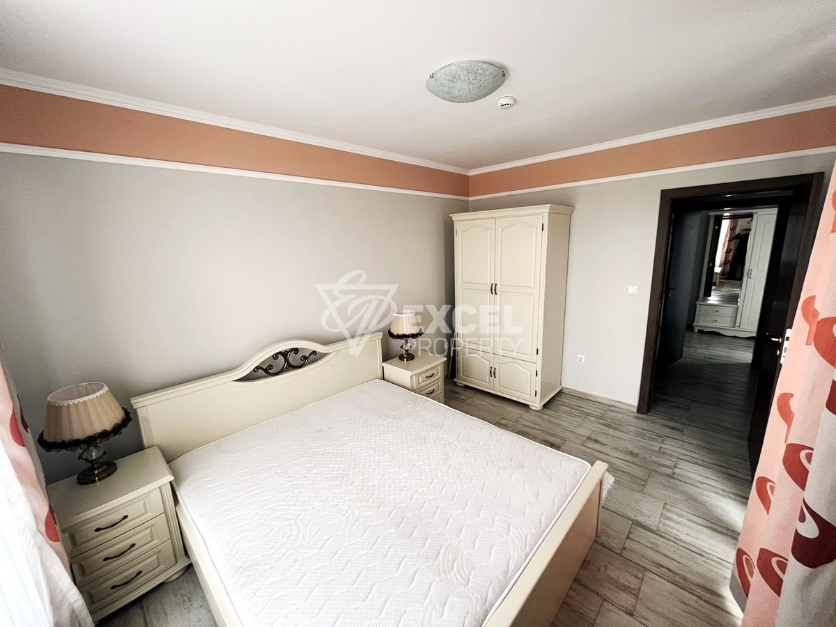 Трехкомнатная квартира, вторая линия моря.