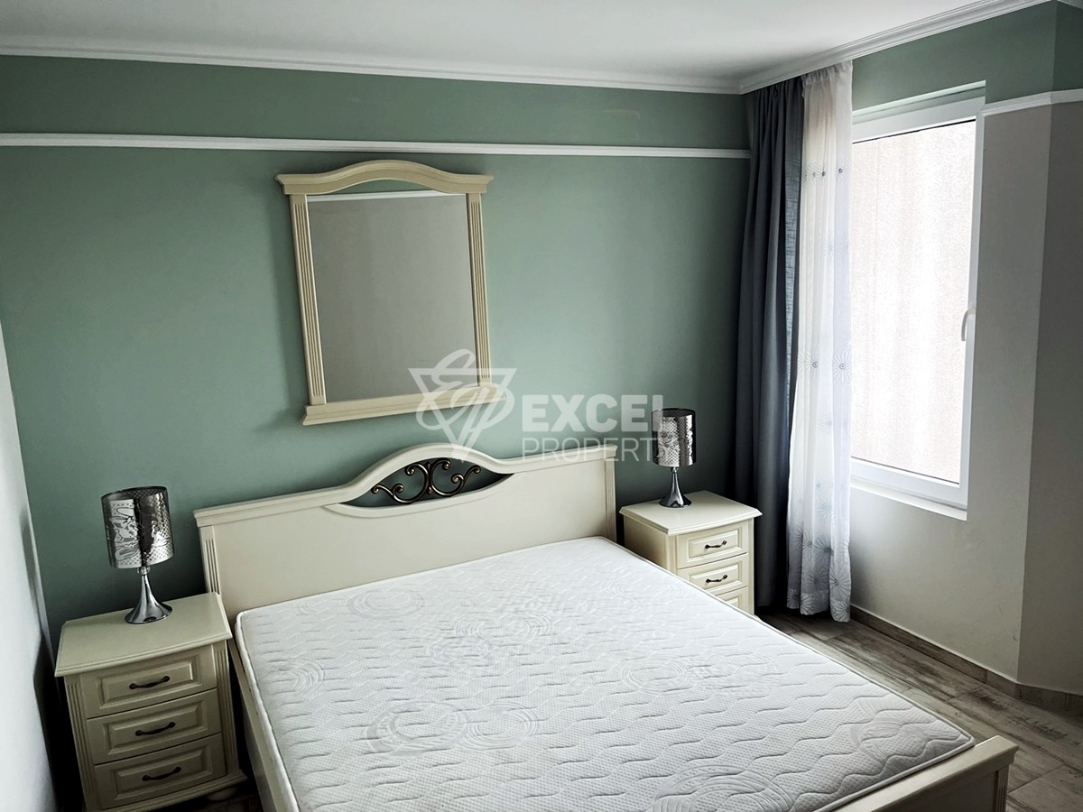 Трехкомнатная квартира, вторая линия моря.