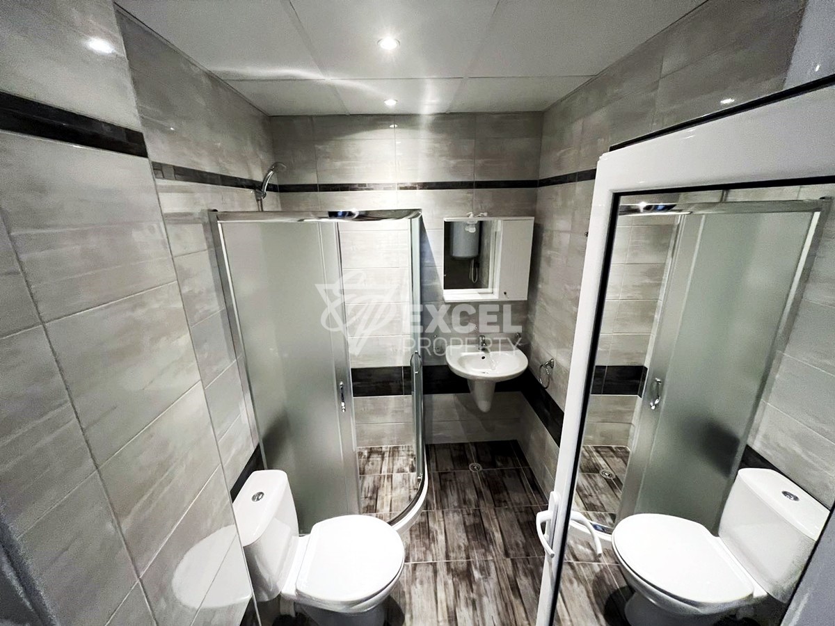 Трехкомнатная квартира, вторая линия моря.