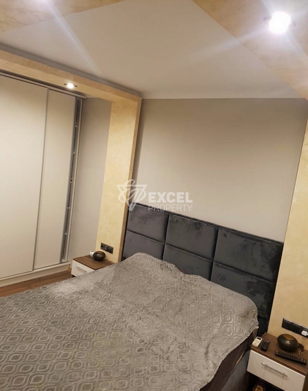 Роскошная двухкомнатная квартира - район Черно Море 2.