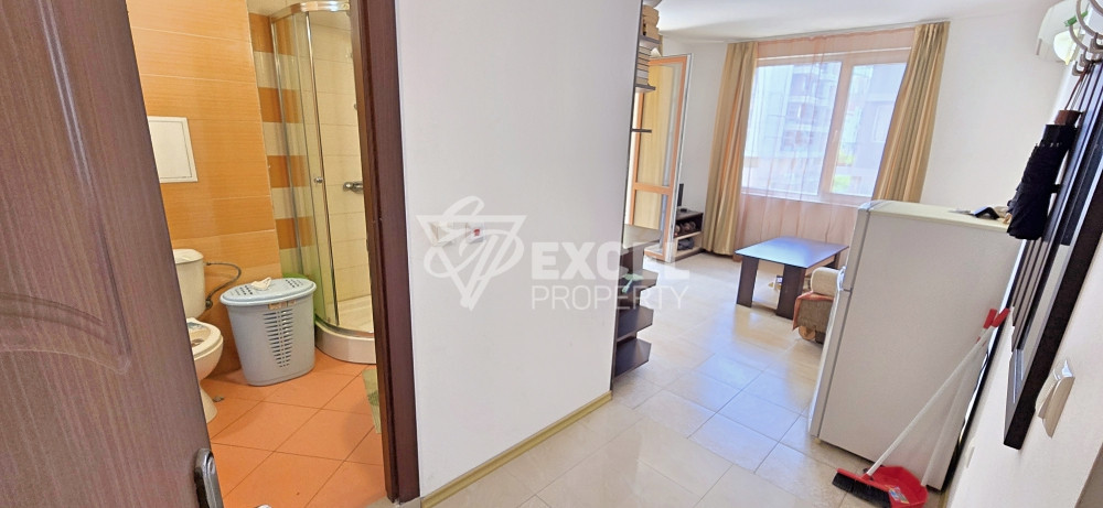 Двухкомнатная меблированная квартира в красивом комплексе в центре Солнечного Берега