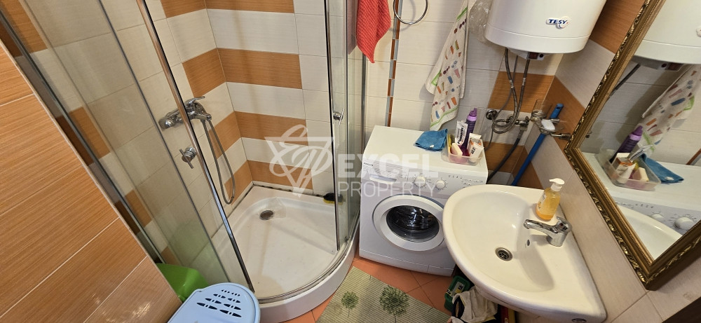 Двухкомнатная меблированная квартира в красивом комплексе в центре Солнечного Берега