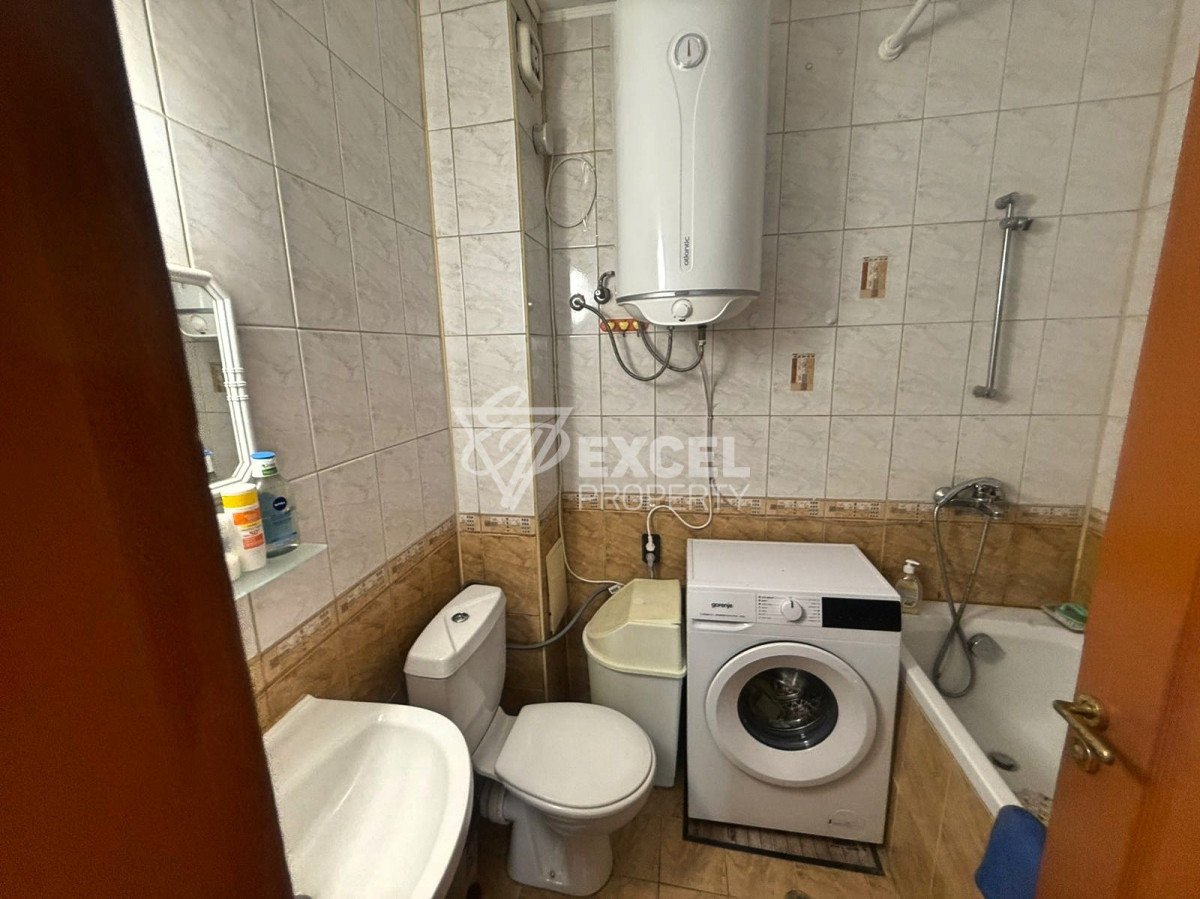 Трехкомнатная квартира без таксы поддержки- в центре Солнечного берега