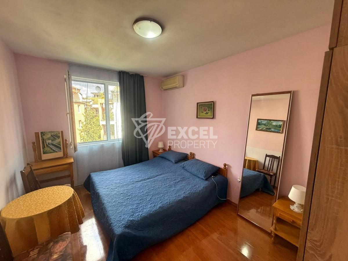 Трехкомнатная квартира без таксы поддержки- в центре Солнечного берега