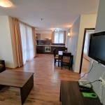 Просторная двухкомнатная квартира в 200 м от центрального вокзала, Банско!