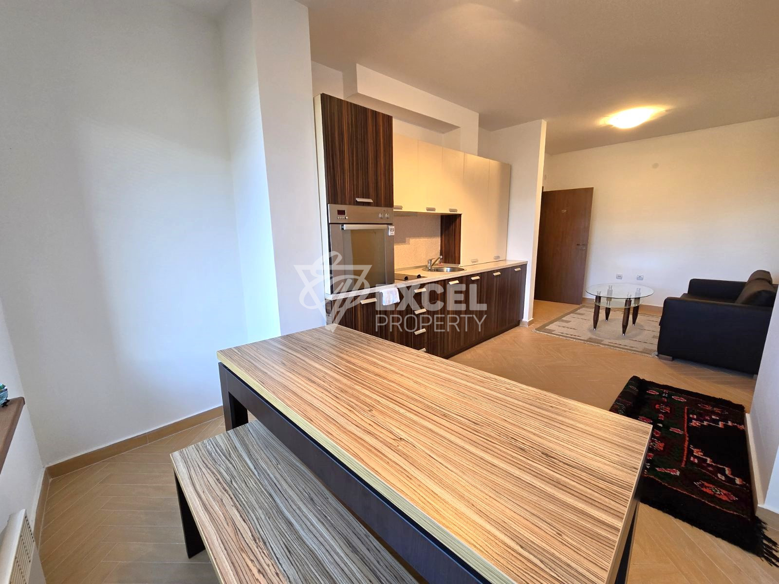 Продается меблированная двухкомнатная квартира с подвалом рядом с комплексом БЕЛЬВЕДЕРЕ, Банско