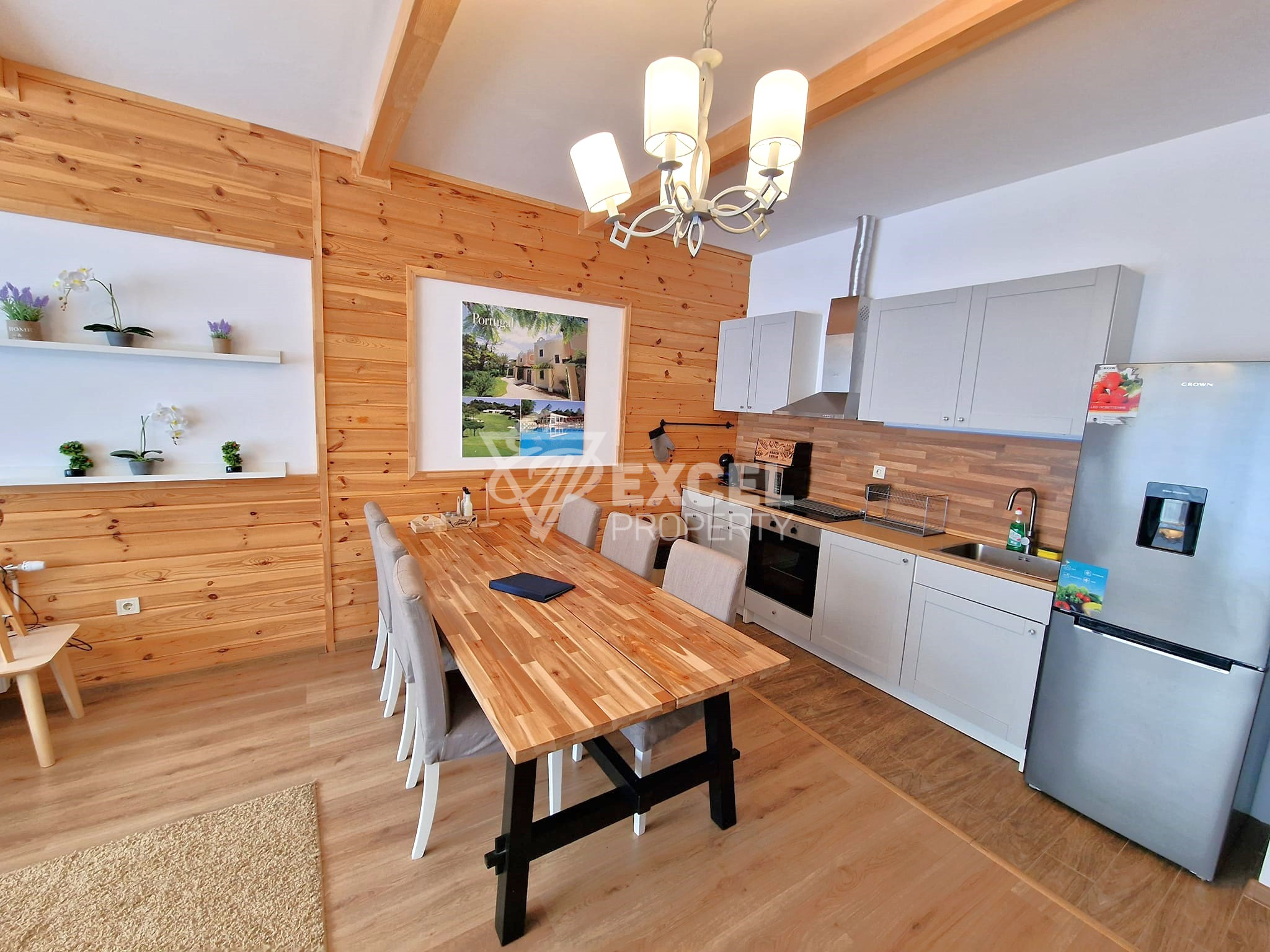Альпийский дом с тремя спальнями на продажу в Разлоге и районе Банско! Никакой платы за обслуживание!