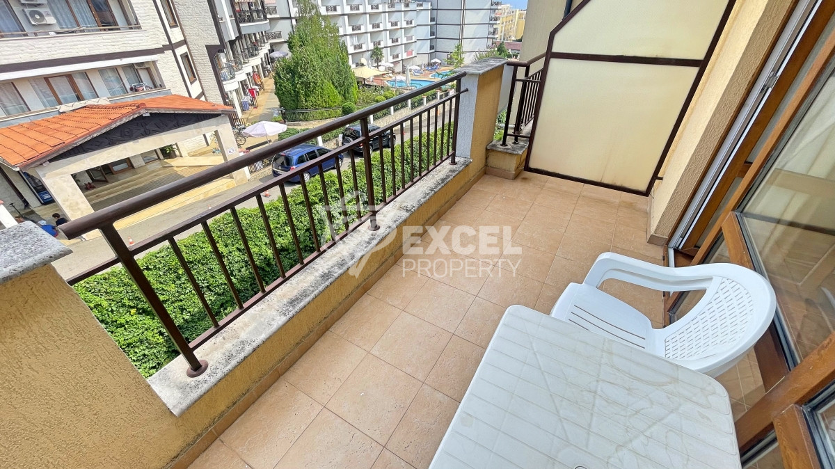 Меблированная студия на продажу в Святом Власе с частичным видом на море