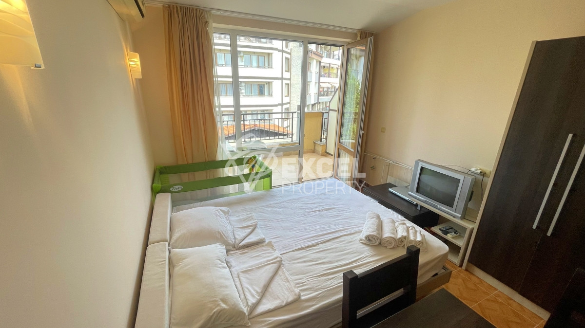 Меблированная студия на продажу в Святом Власе с частичным видом на море