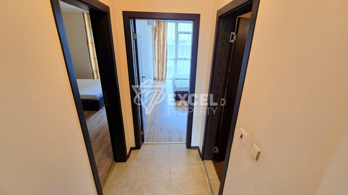 Трехкомнатная квартира на первой линии в Солнечном Береге – рядом с дюнами и морем