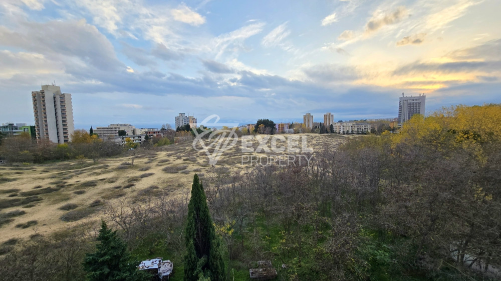 Двухкомнатная квартира в центре Несебра — отличное местоположение и большой потенциал