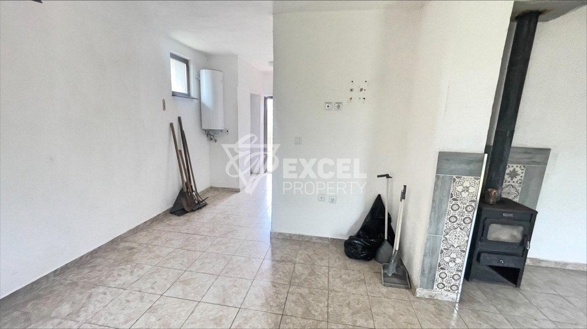 Одноэтажный дом с двумя спальнями в Горице на продаже