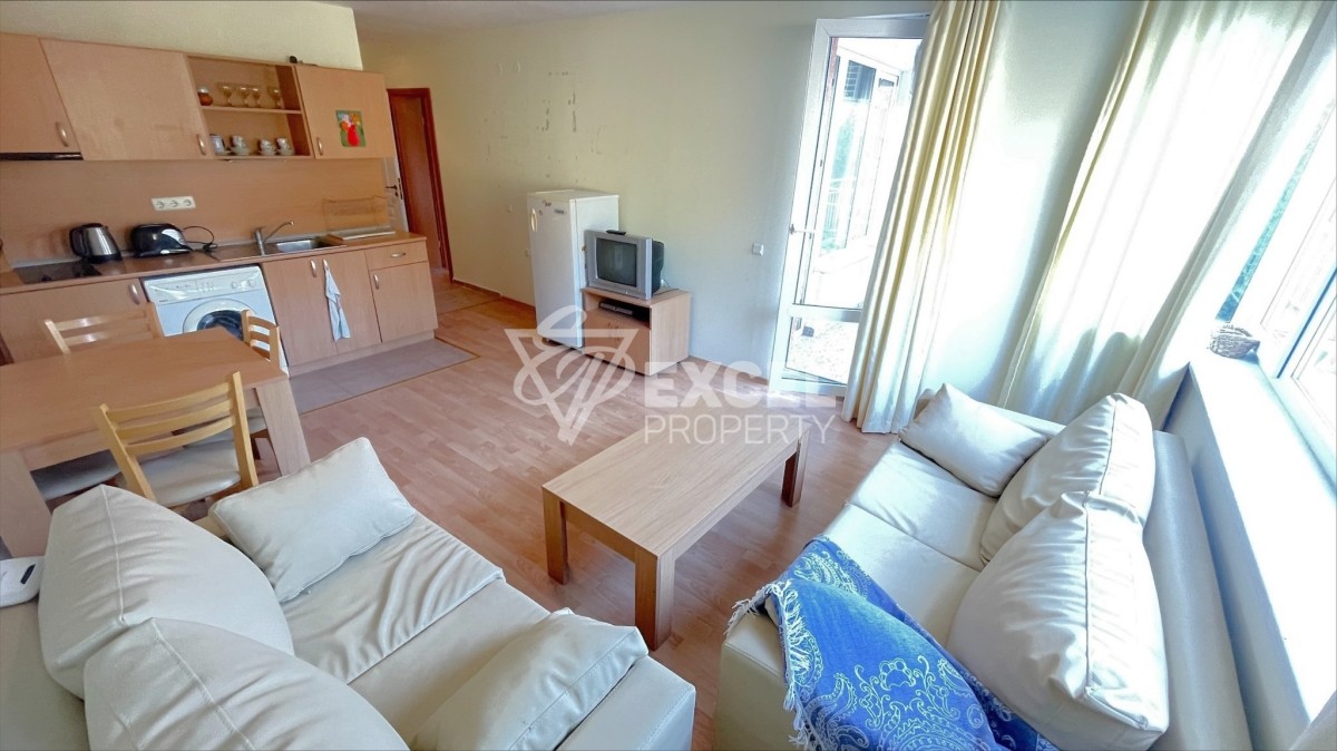 Полностью меблированная, двухкомнатная квартира в Святом Власе