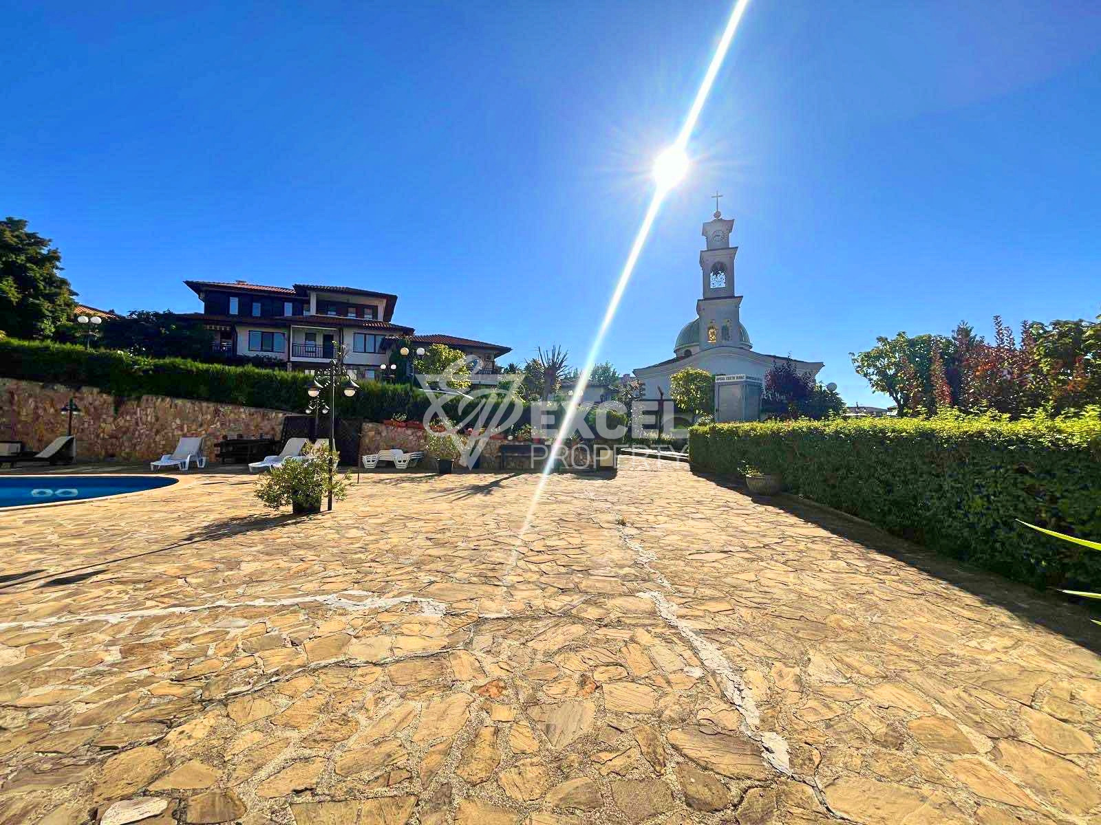 Просторен, тристаен апартамент в комплекс „Камбани 3“, Свети Влас