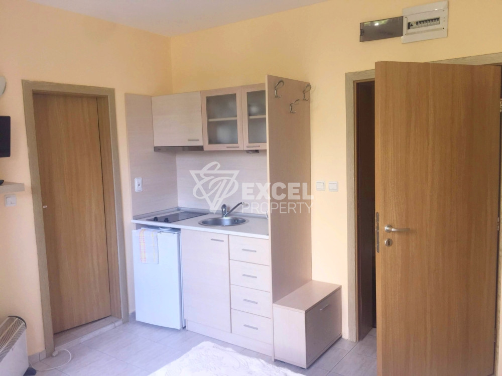 Меблированная трехкомнатная квартира на Солнечном Берегу в комплексе Поло Резорт.