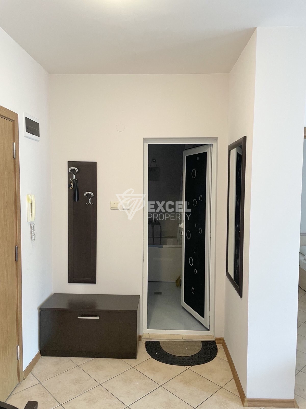 Меблированная, трехкомнатная квартира в комплексе Сани Бич Хилс