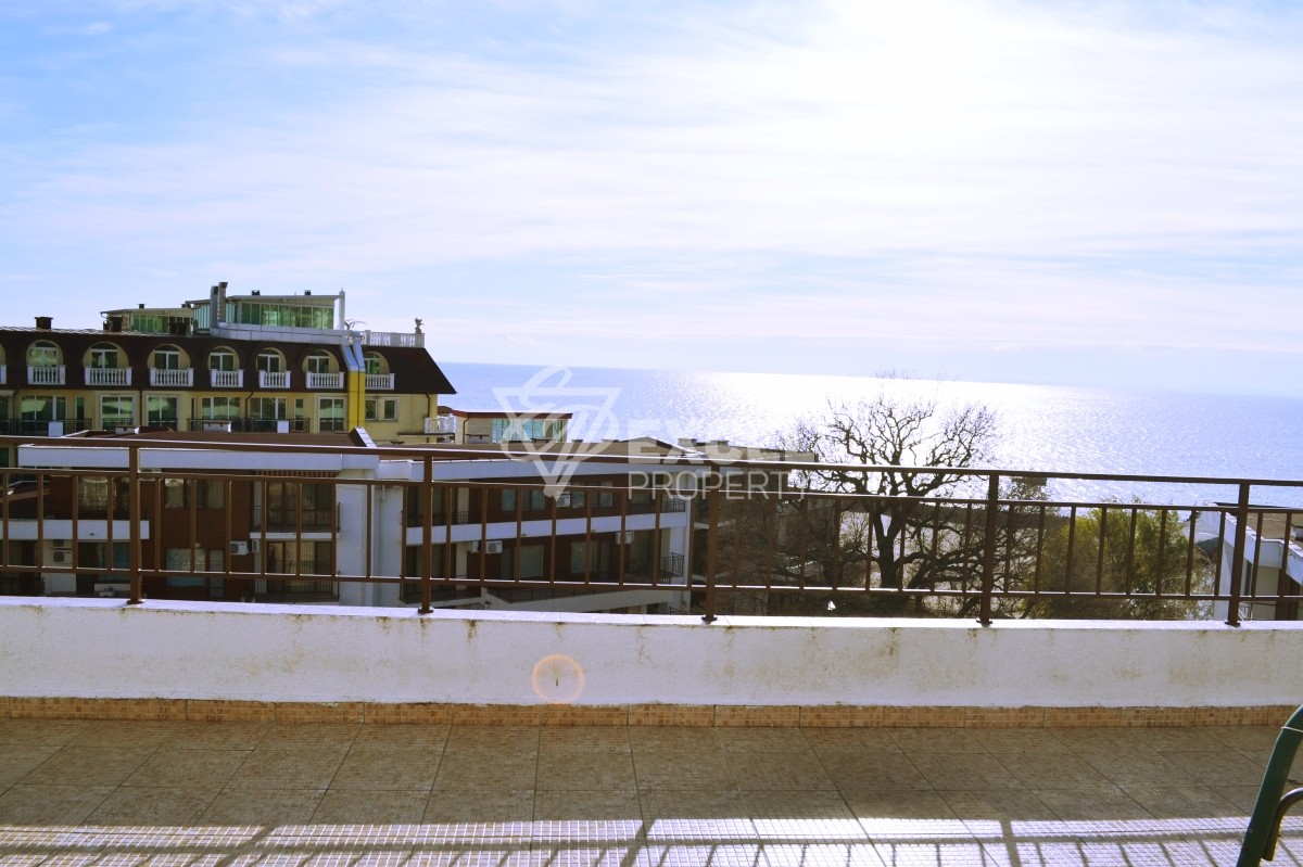 Трехкомнатная квартира, с видом на море- Елените, Месамбрия Форт Бийч комплекс
